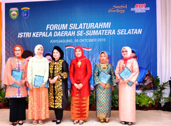 Forsikada melalui forum forsikada Ketua TP PKK Provinsi Sumsel mengajak PKK peduli kabut asap