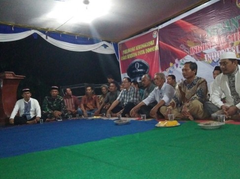 Masyarakat Lempuing Jaya mengadakan Acara Nusantara Bersatu 01 Desember 2016